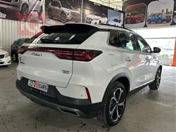 دونج فينج ايلوس هيوج